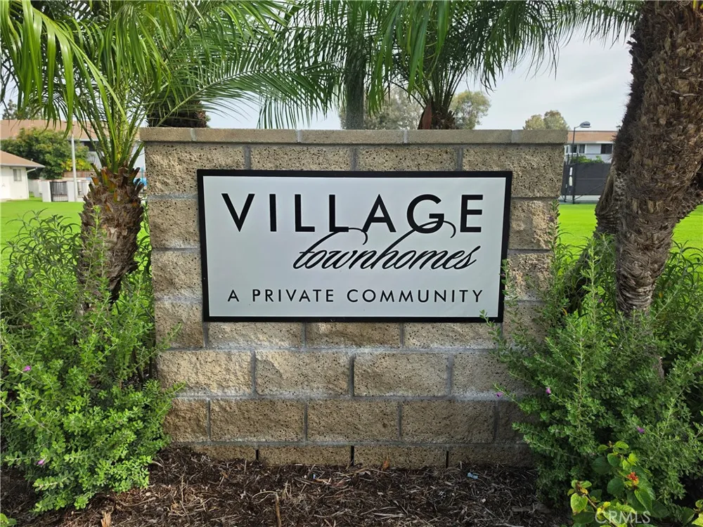 19905 Derbyshire Lane Huntington Beach, CA 92646