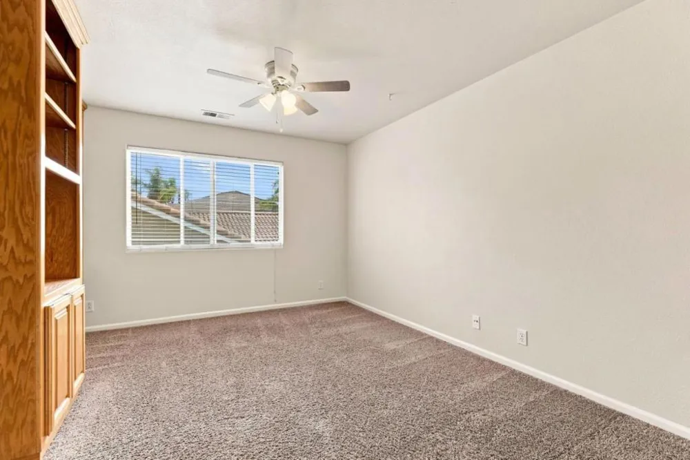 1995 Serene Drive Hollister, CA 95023