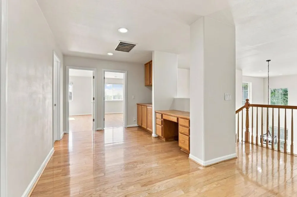 1995 Serene Drive Hollister, CA 95023