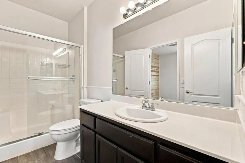 1995 Serene Drive Hollister, CA 95023