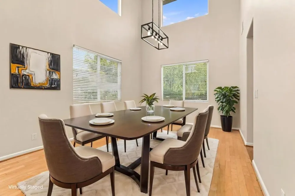 1995 Serene Drive Hollister, CA 95023
