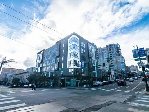 1201 Sutter Street #PH606