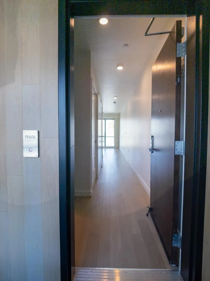 1201 Sutter Street #PH606 San Francisco, CA 94109