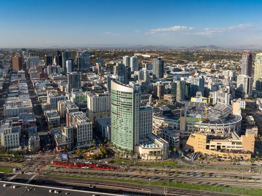 165 6th Ave #2803 San Diego, CA 92101