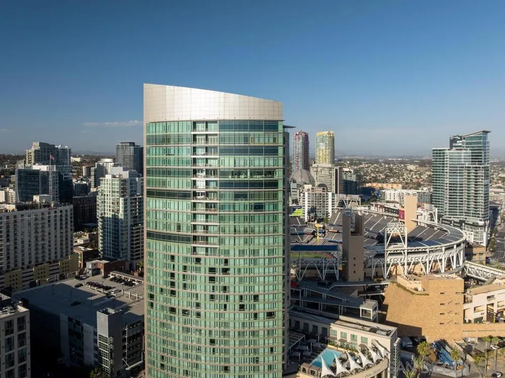 165 6th Ave #2803 San Diego, CA 92101