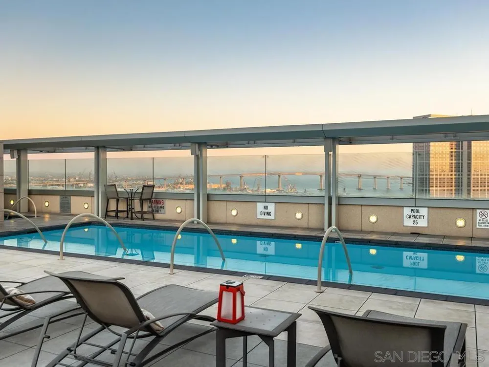 165 6th Ave #2803 San Diego, CA 92101