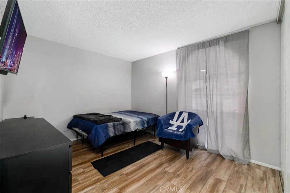 1439 Fredericks Upland, CA 91786