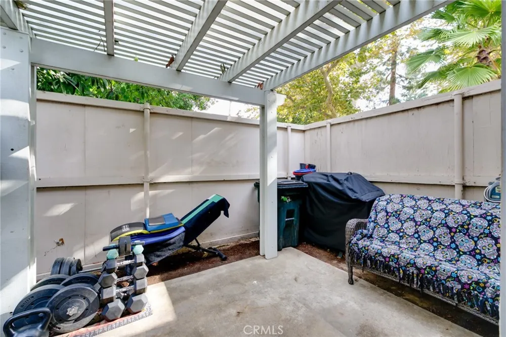 1439 Fredericks Upland, CA 91786