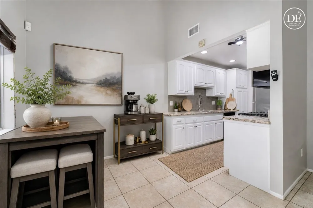 1439 Fredericks Upland, CA 91786