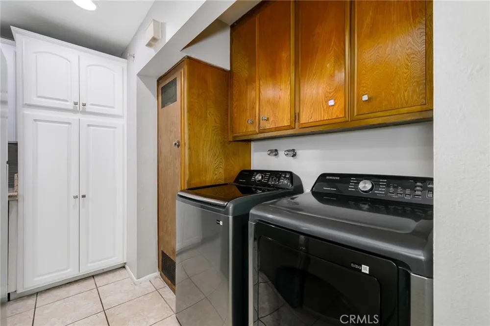 1439 Fredericks Upland, CA 91786