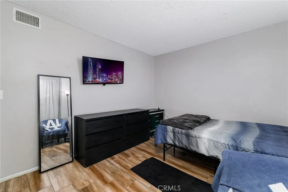 1439 Fredericks Upland, CA 91786