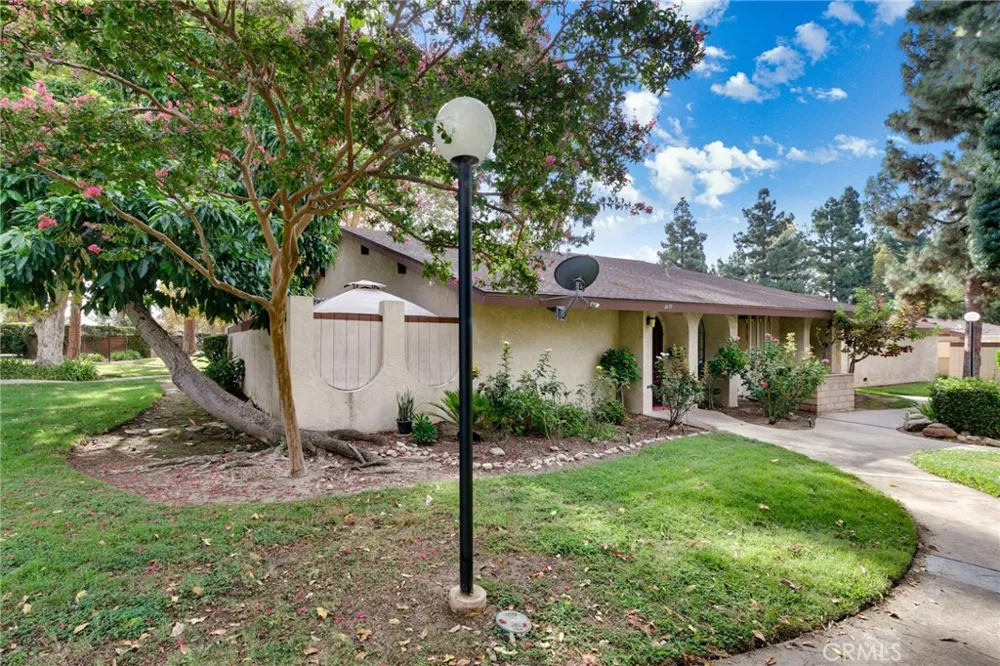 1439 Fredericks Upland, CA 91786