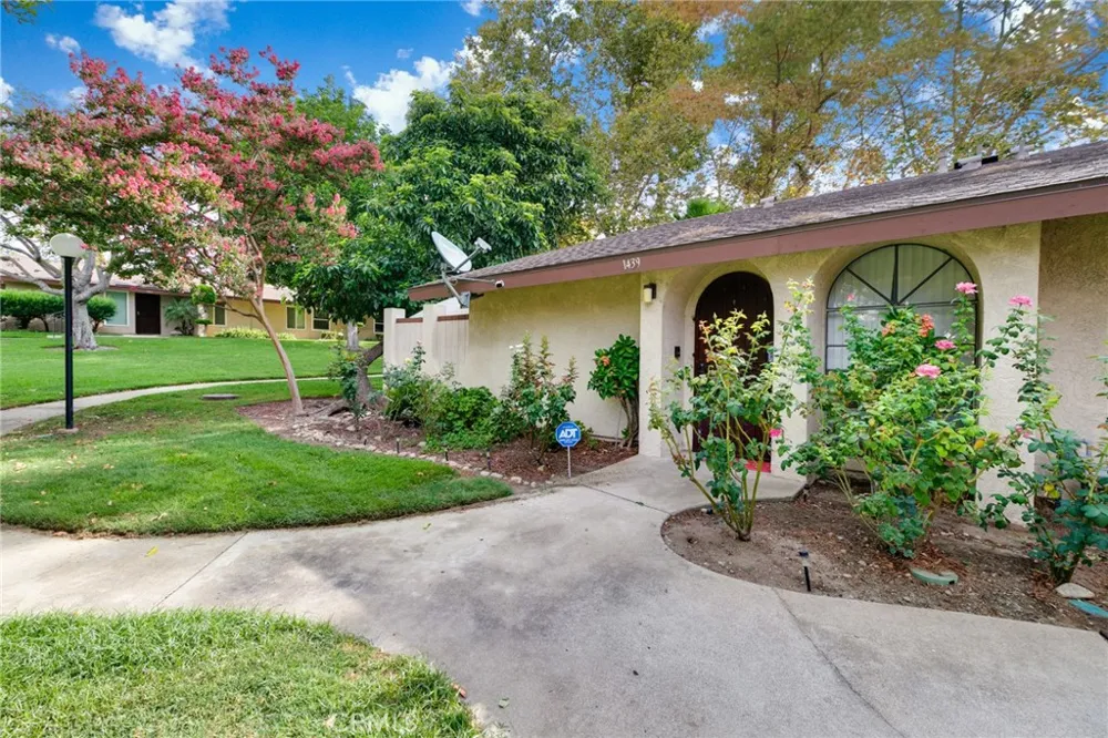 1439 Fredericks Upland, CA 91786