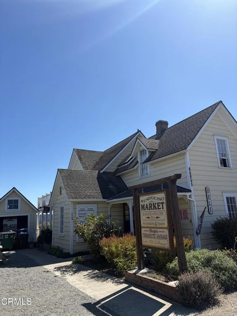 45051 Ukiah Street Street Mendocino, CA 95460