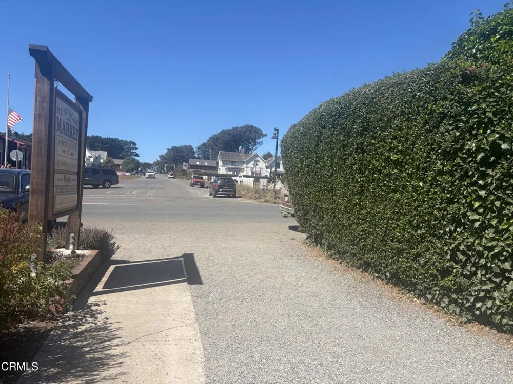 45051 Ukiah Street Street Mendocino, CA 95460