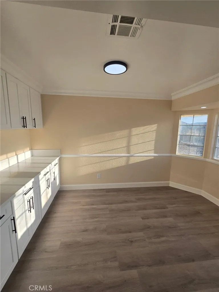 40906 159th E Lake Los Angeles, CA 93535