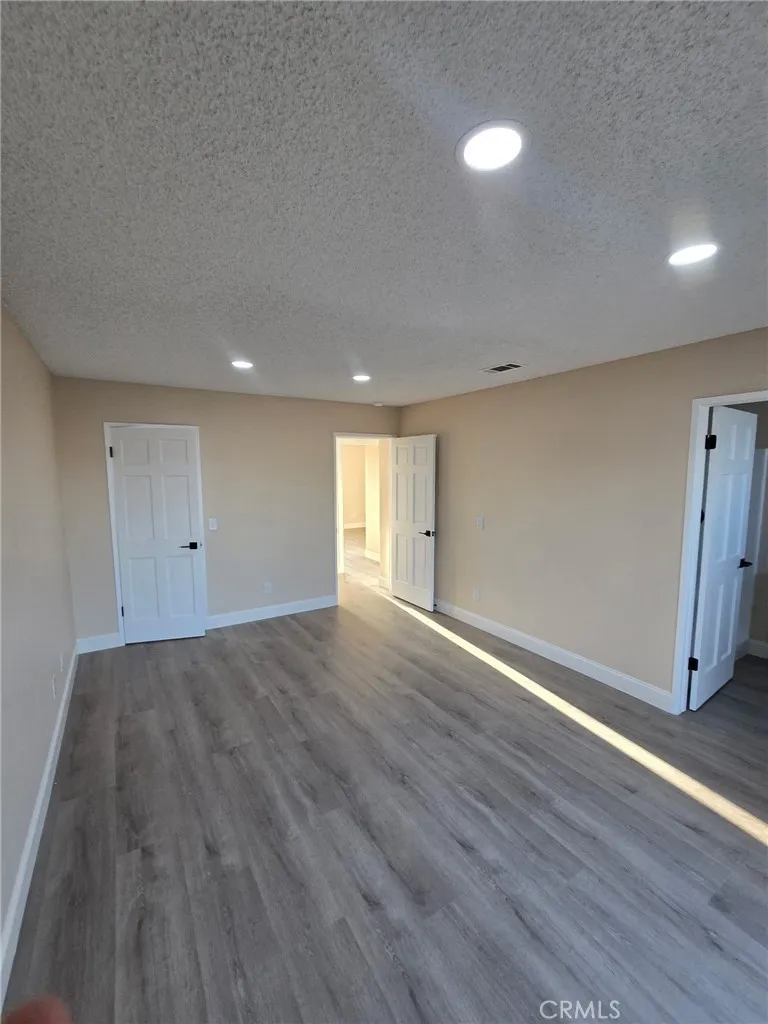 40906 159th E Lake Los Angeles, CA 93535