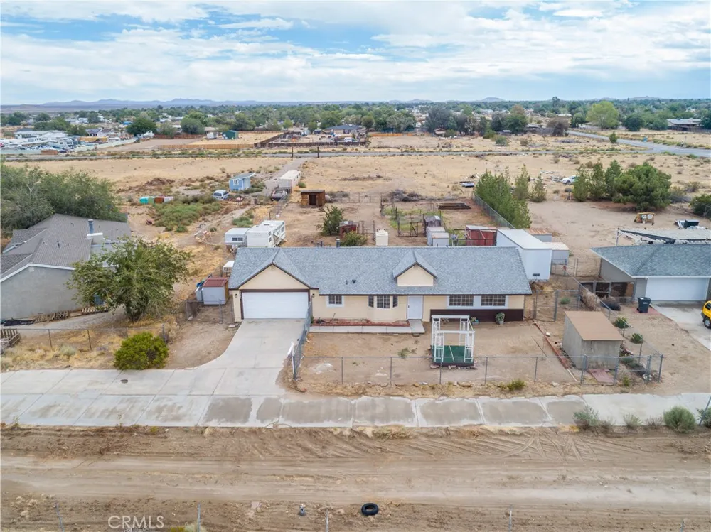 40906 159th E Lake Los Angeles, CA 93535