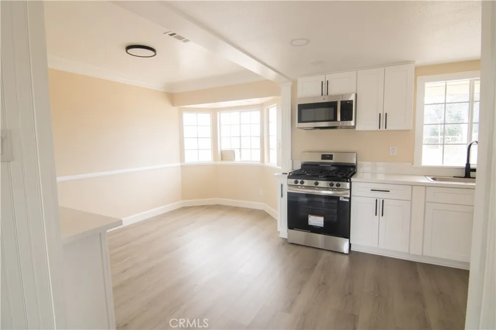 40906 159th E Lake Los Angeles, CA 93535