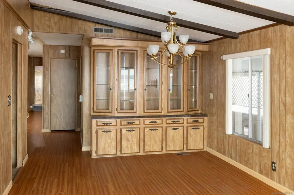 275 S Worthington St #105 Spring Valley, CA 91977