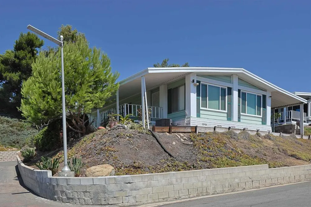275 S Worthington St #105 Spring Valley, CA 91977