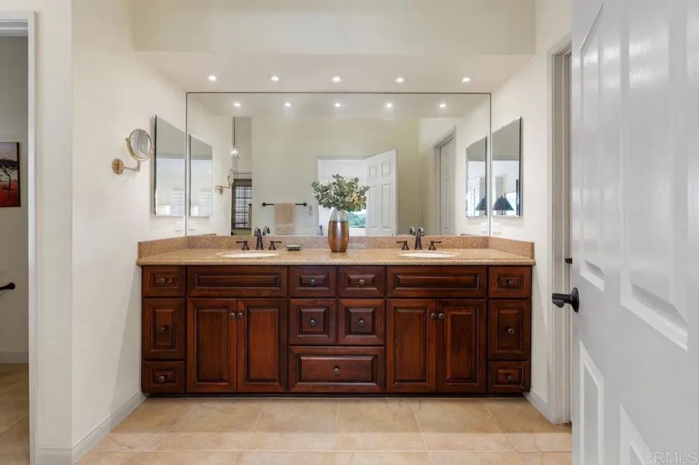 2313 Eucalyptus Avenue Escondido, CA 92029