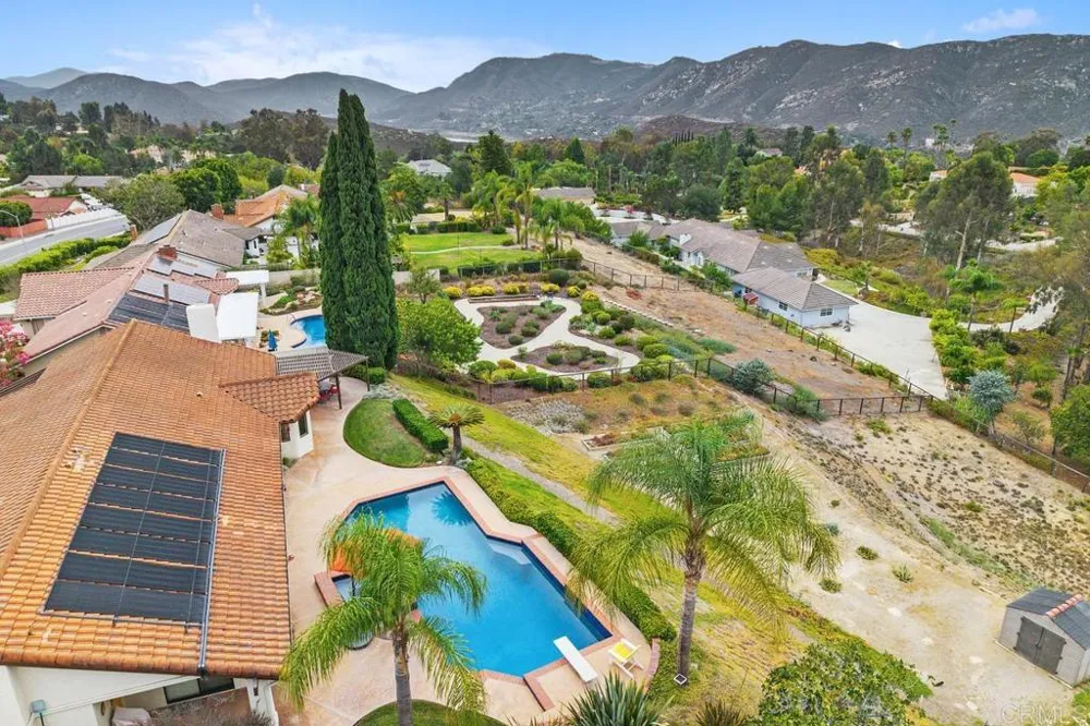 2313 Eucalyptus Avenue Escondido, CA 92029