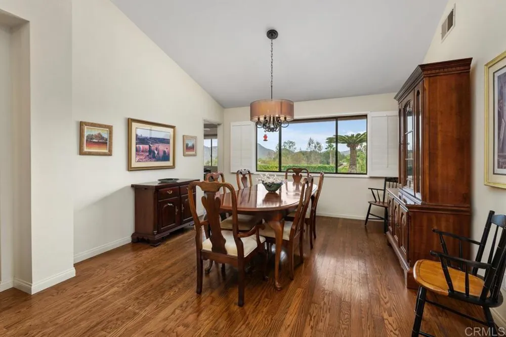2313 Eucalyptus Avenue Escondido, CA 92029