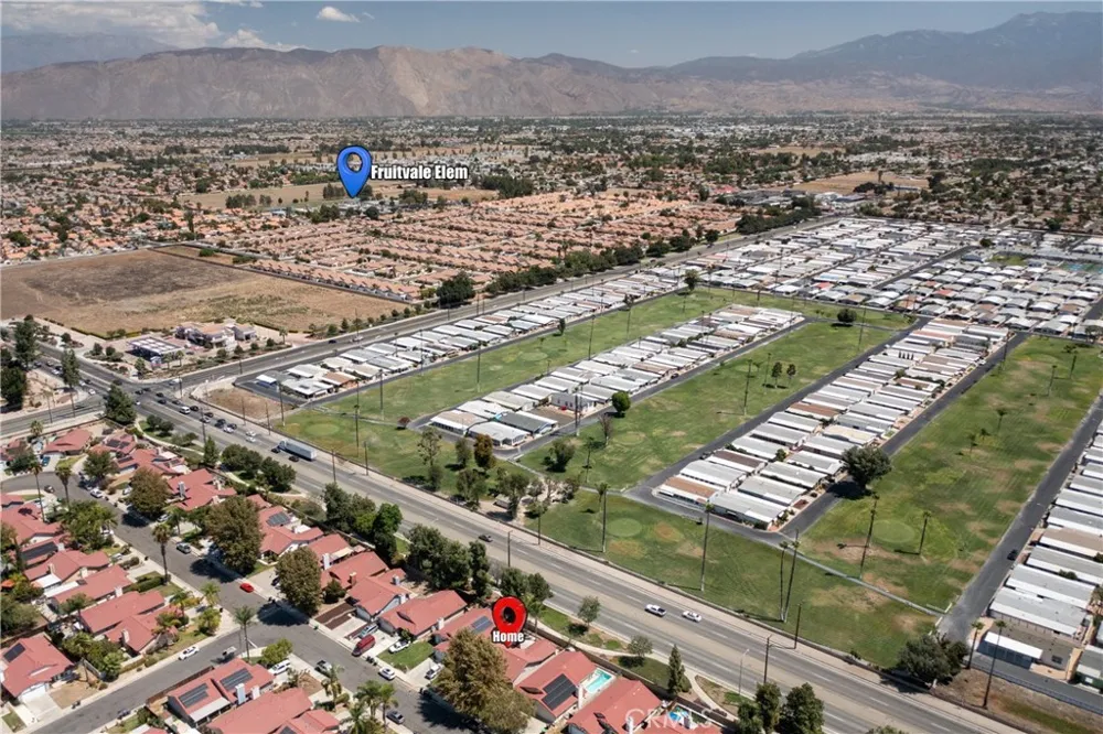 560 Boston Street Hemet, CA 92545