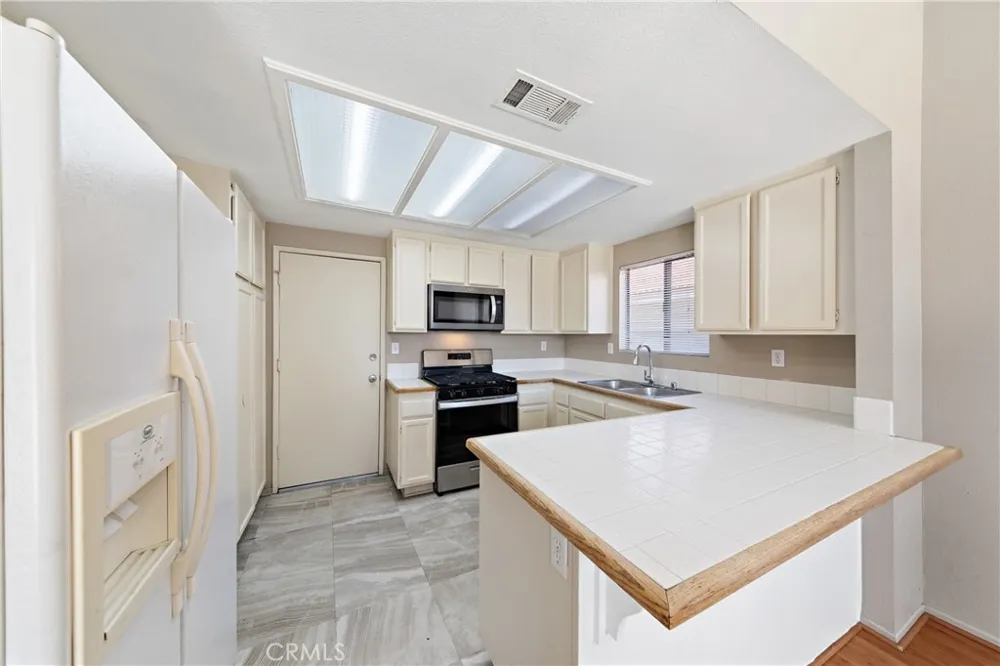 560 Boston Street Hemet, CA 92545