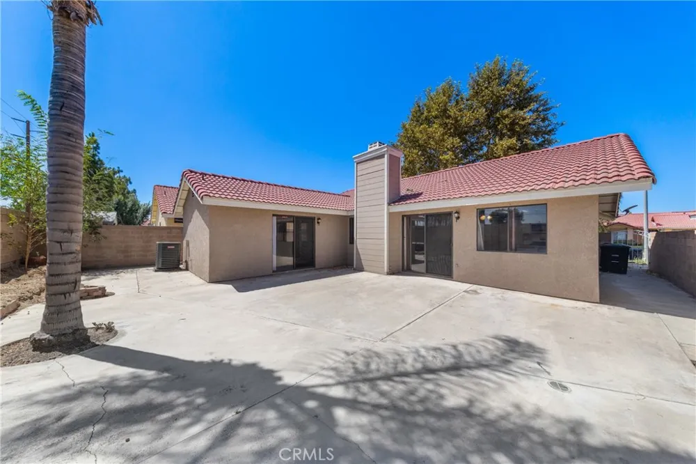 560 Boston Street Hemet, CA 92545