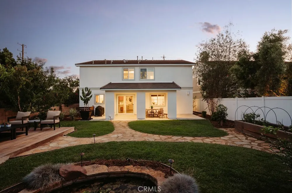236 E 16th Street Costa Mesa, CA 92627