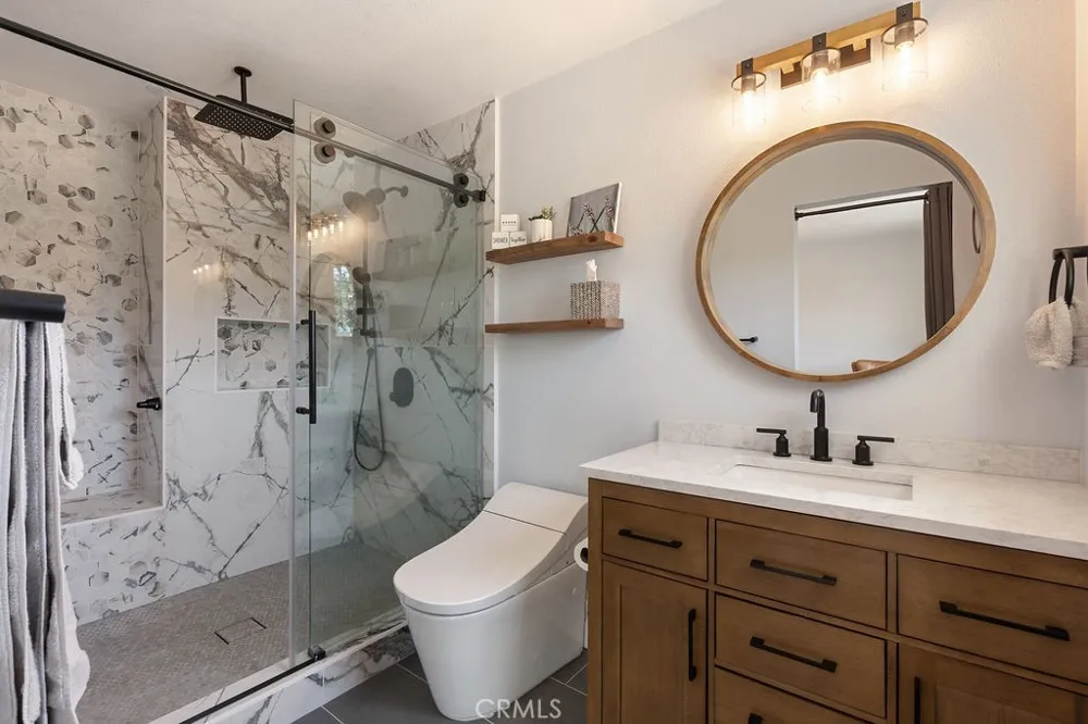 236 E 16th Street Costa Mesa, CA 92627