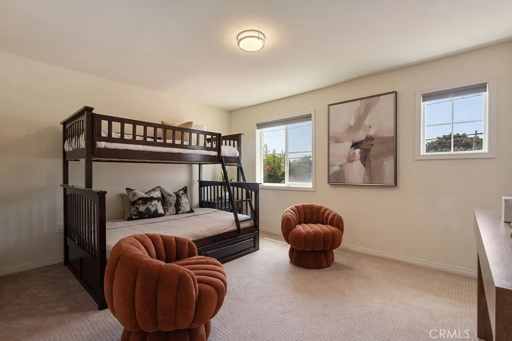236 E 16th Street Costa Mesa, CA 92627