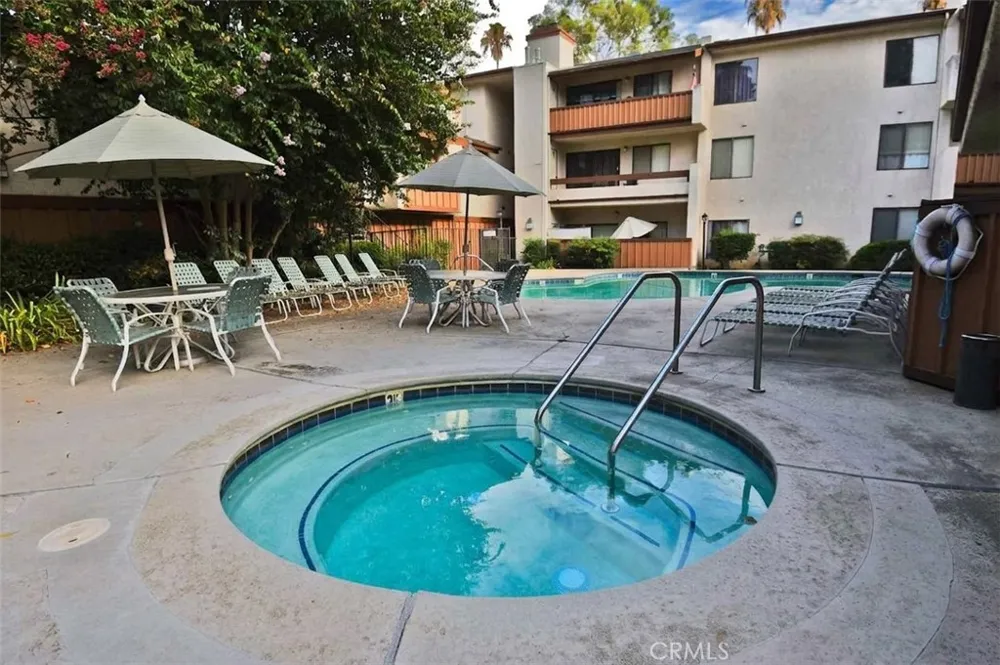 15155 Sherman Way #37 Van Nuys, CA 91405