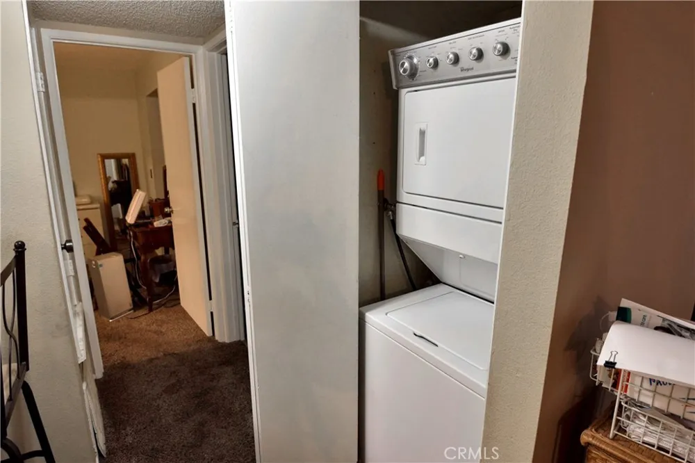 15155 Sherman Way #37 Van Nuys, CA 91405