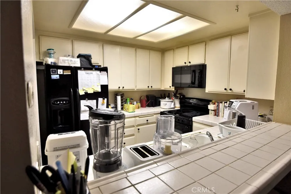 15155 Sherman Way #37 Van Nuys, CA 91405