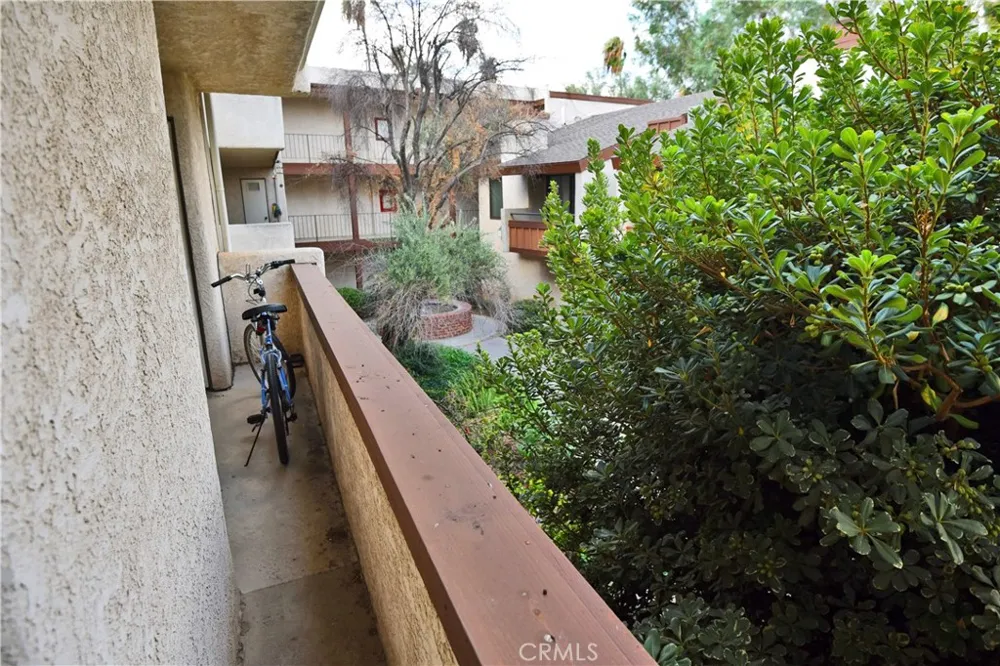 15155 Sherman Way #37 Van Nuys, CA 91405