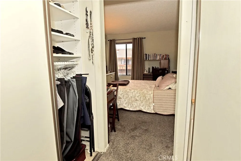 15155 Sherman Way #37 Van Nuys, CA 91405