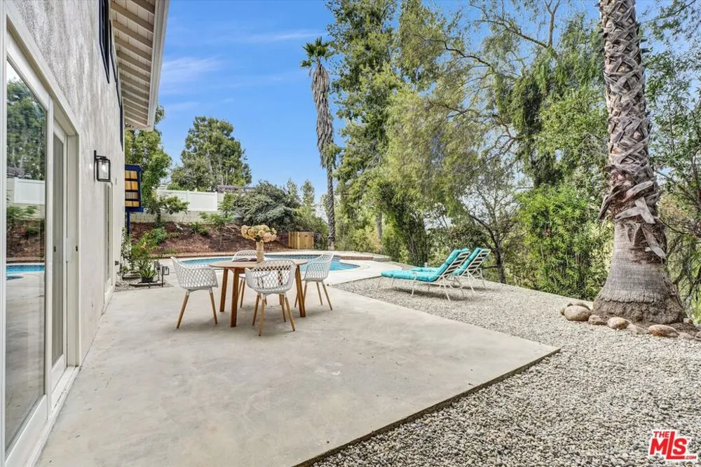 9721 Nevada Avenue Los Angeles, CA 91311