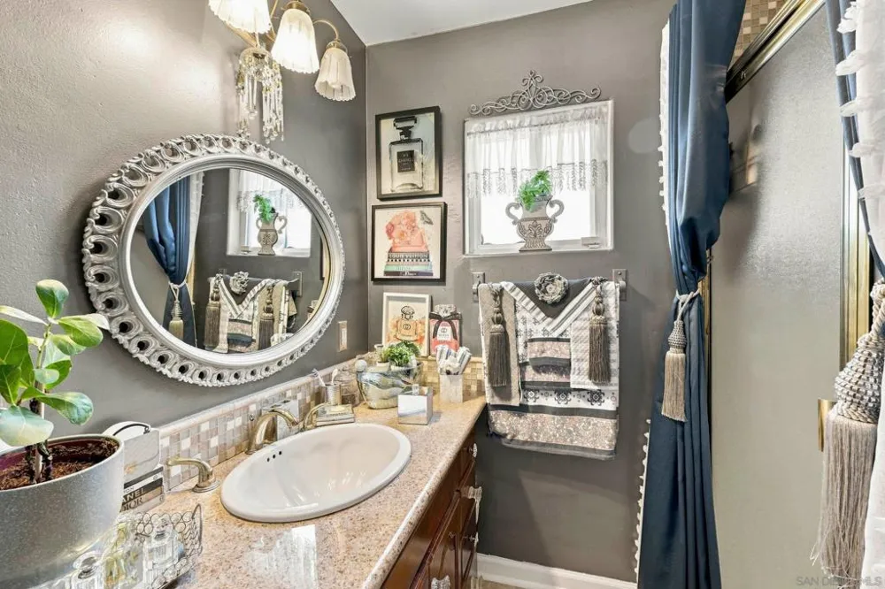 227 Millar El Cajon, CA 92020