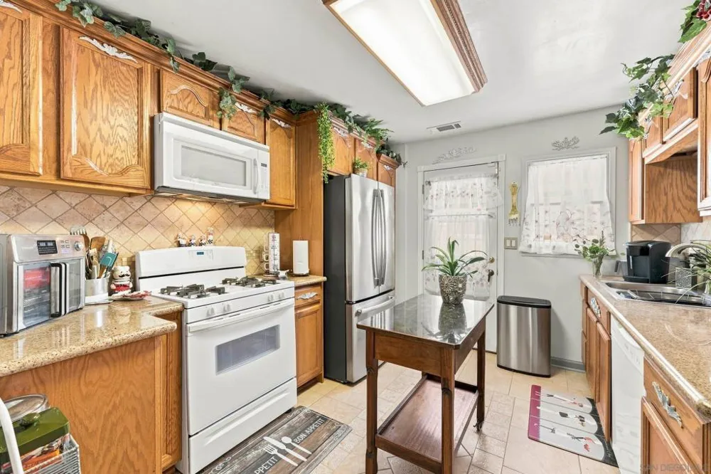 227 Millar El Cajon, CA 92020