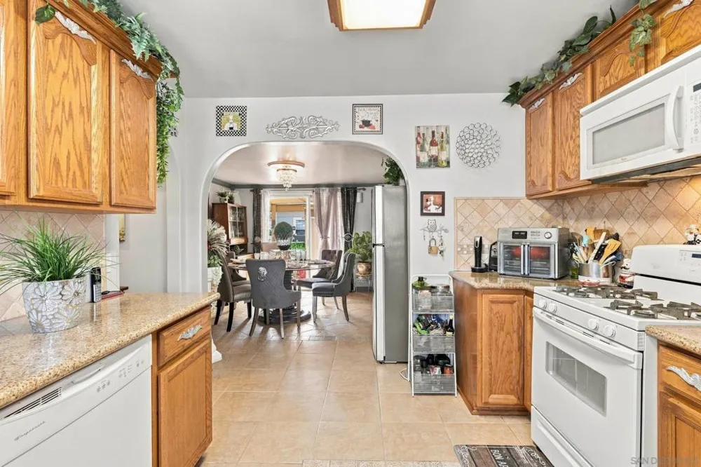 227 Millar El Cajon, CA 92020