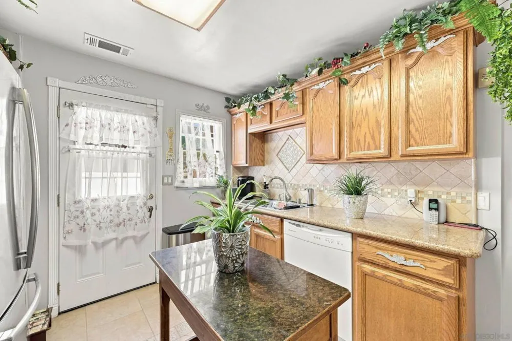 227 Millar El Cajon, CA 92020