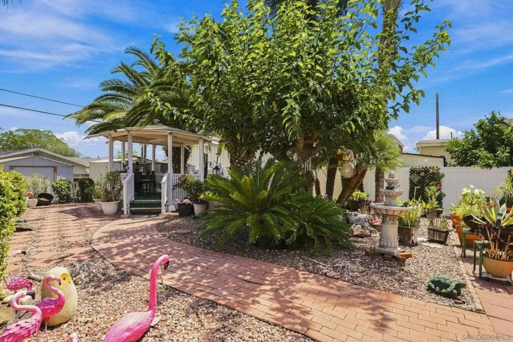 227 Millar El Cajon, CA 92020