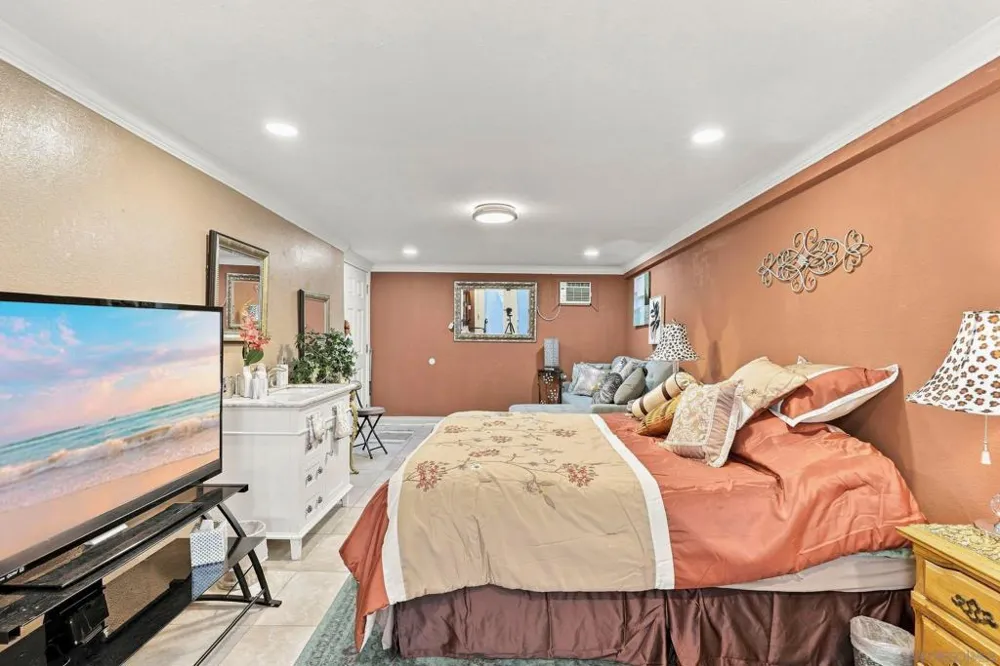 227 Millar El Cajon, CA 92020