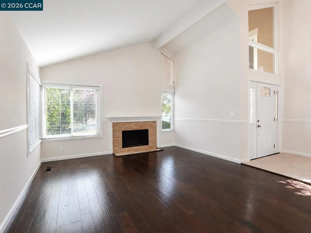 1325 New Hampshire Dr Concord, CA 94521