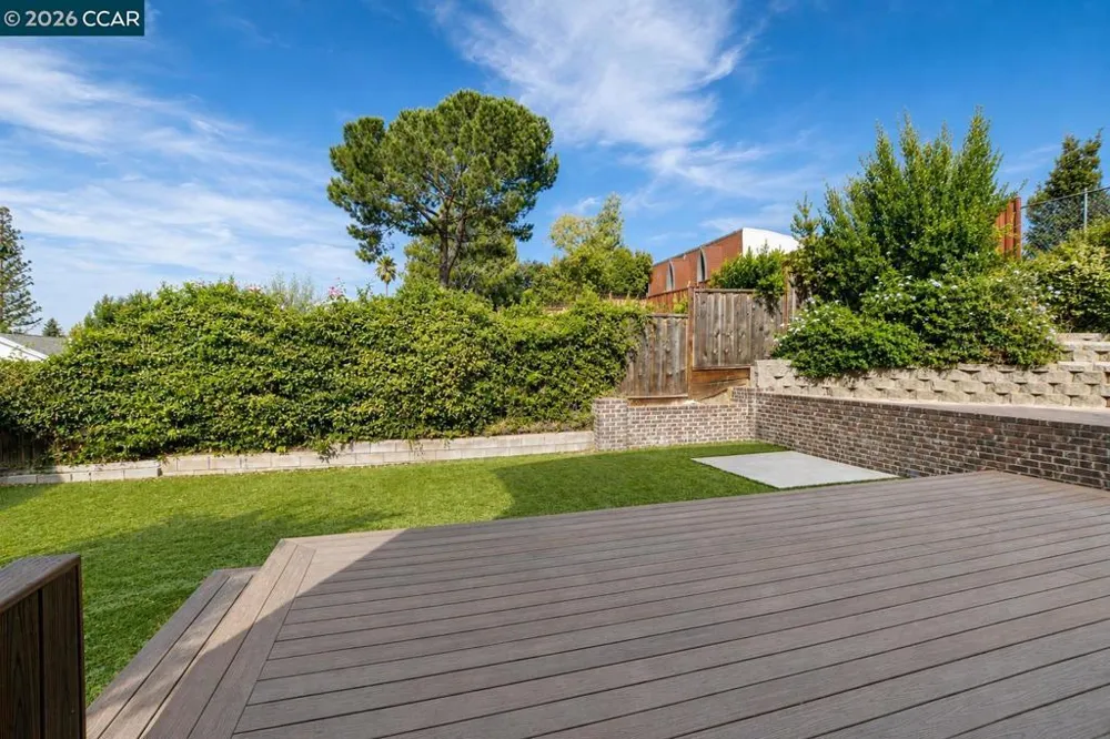 1325 New Hampshire Dr Concord, CA 94521