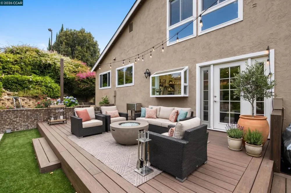 1325 New Hampshire Dr Concord, CA 94521