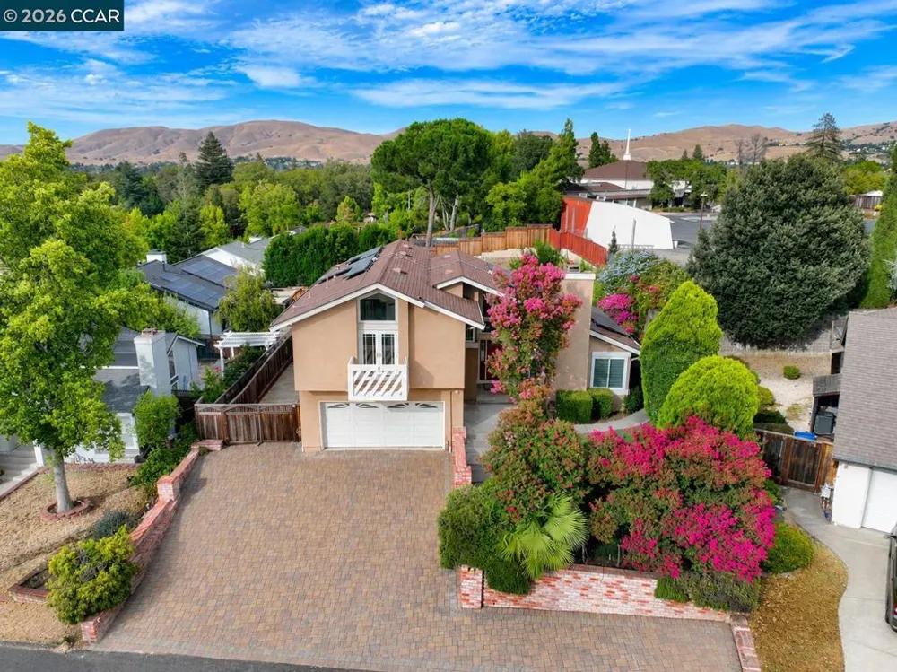 1325 New Hampshire Dr Concord, CA 94521